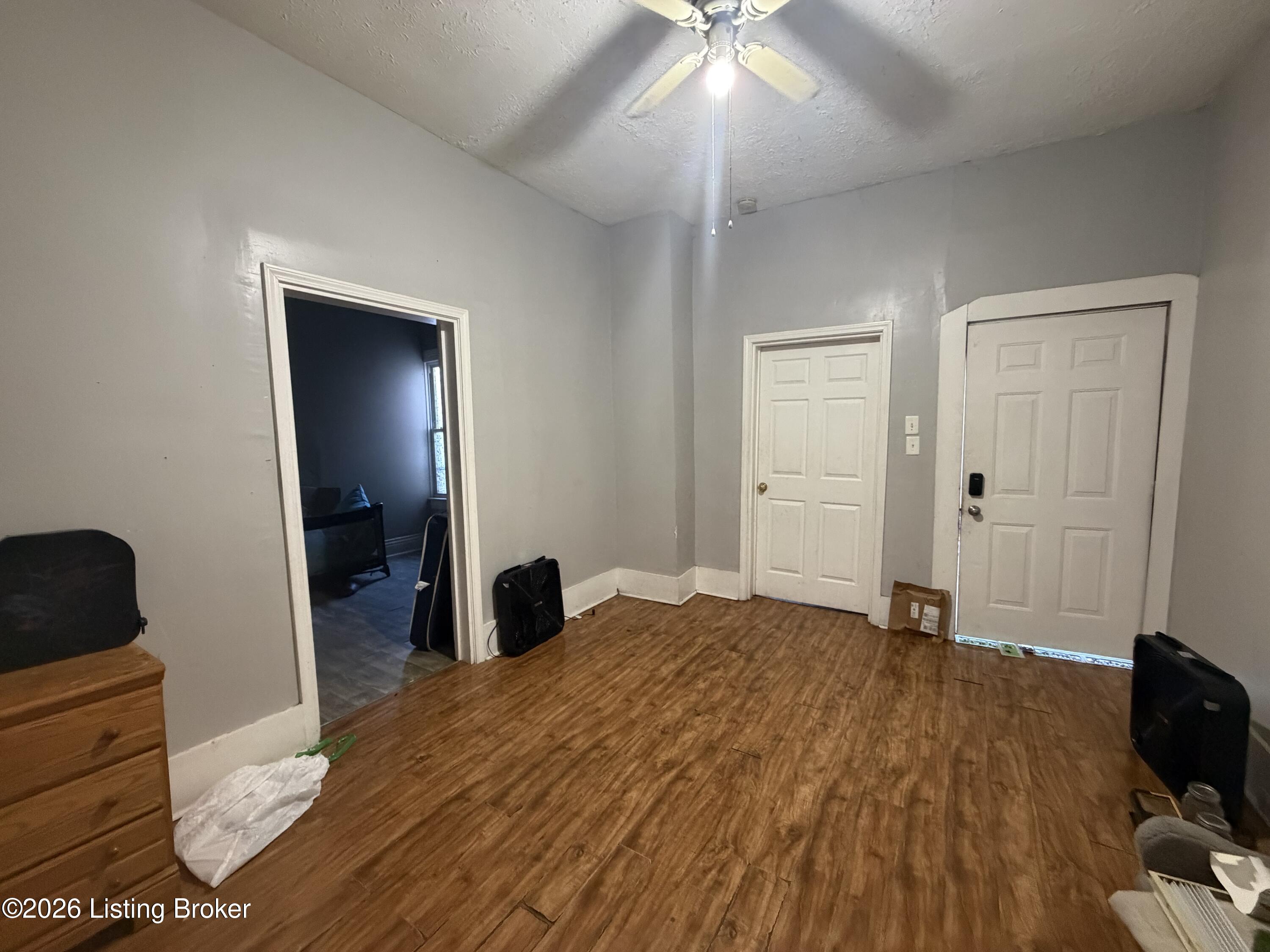 1514 Dumesnil St Property Photo 4