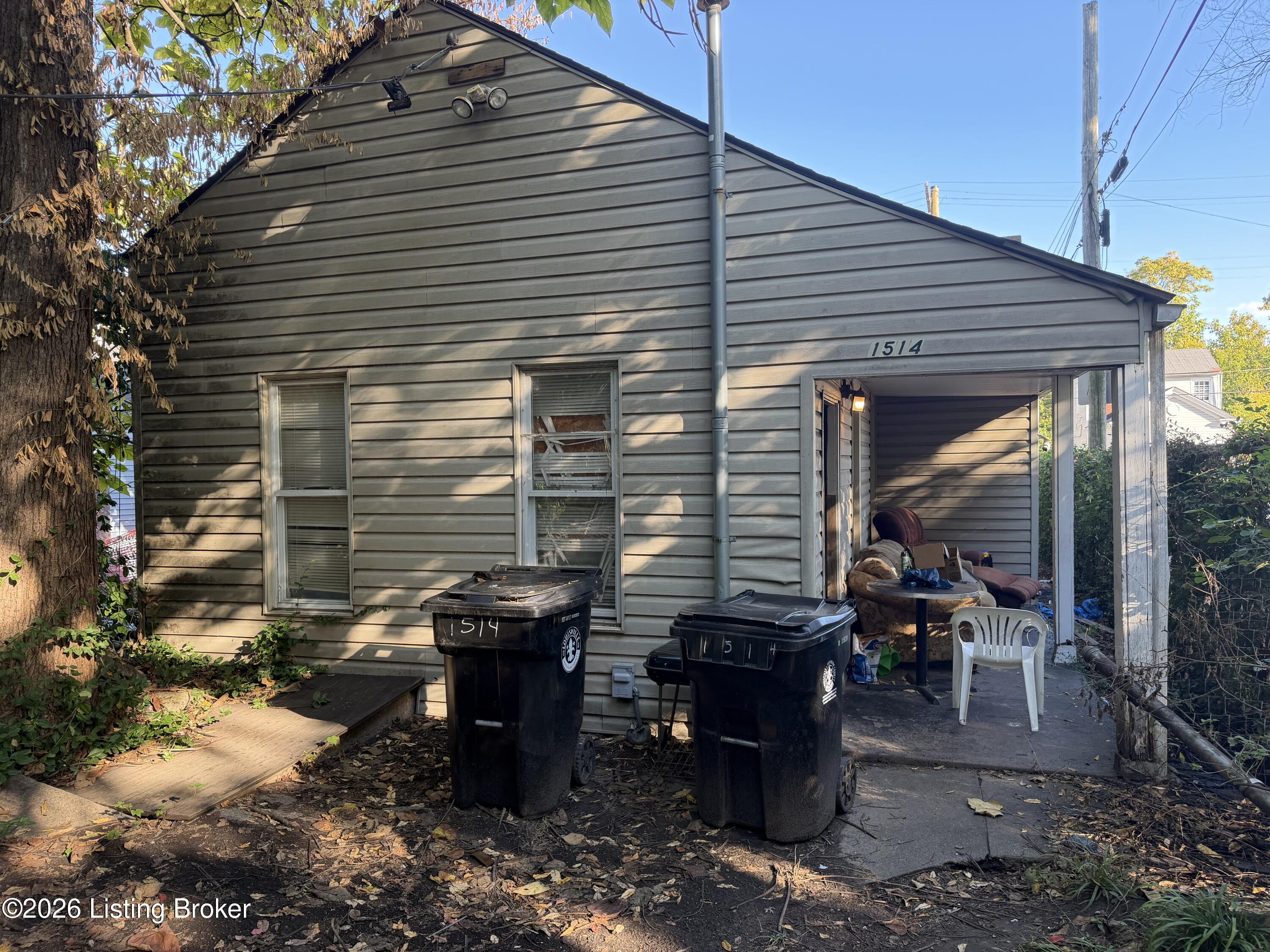 1514 Dumesnil St Property Photo 7