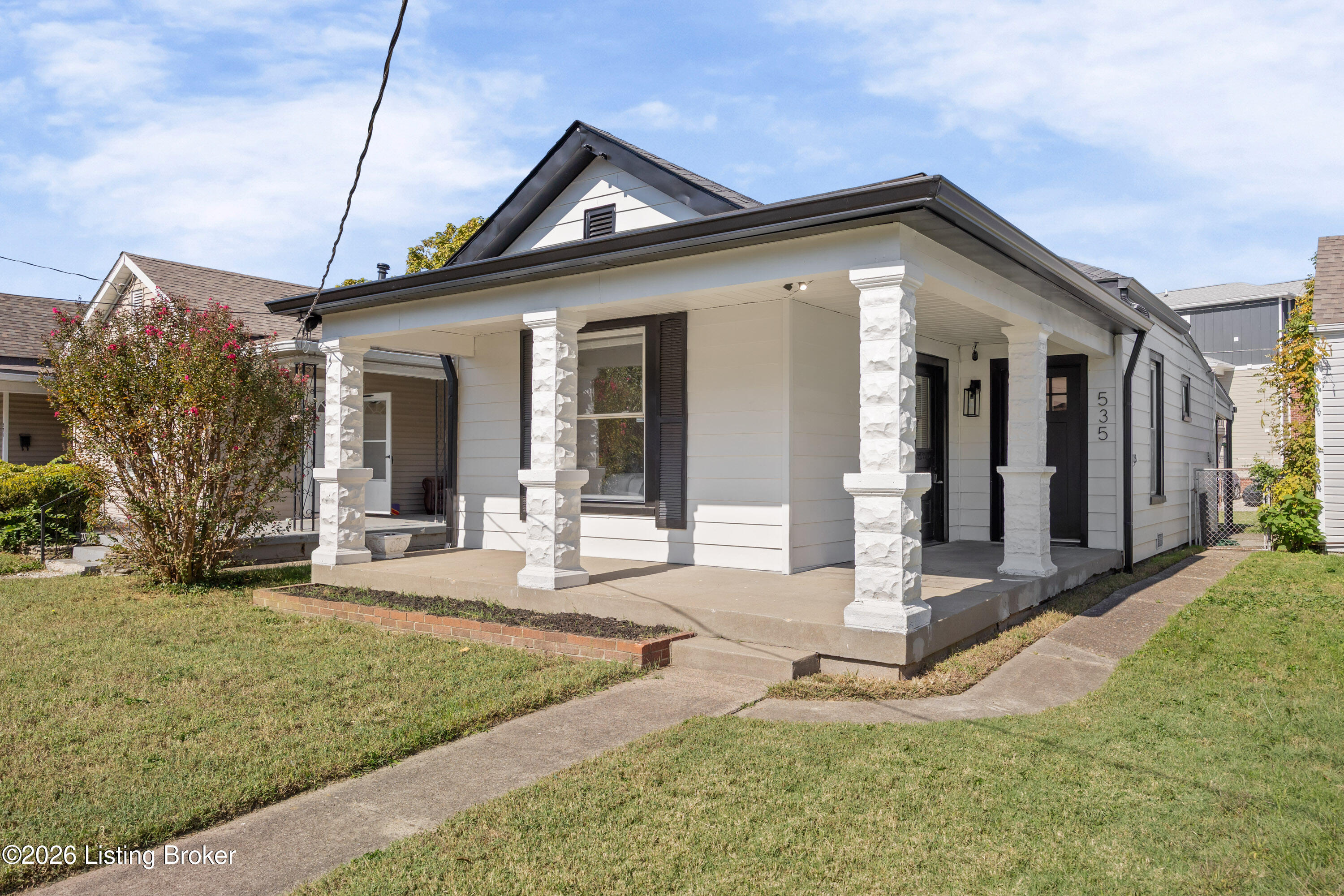 535 Warnock St Property Photo 1