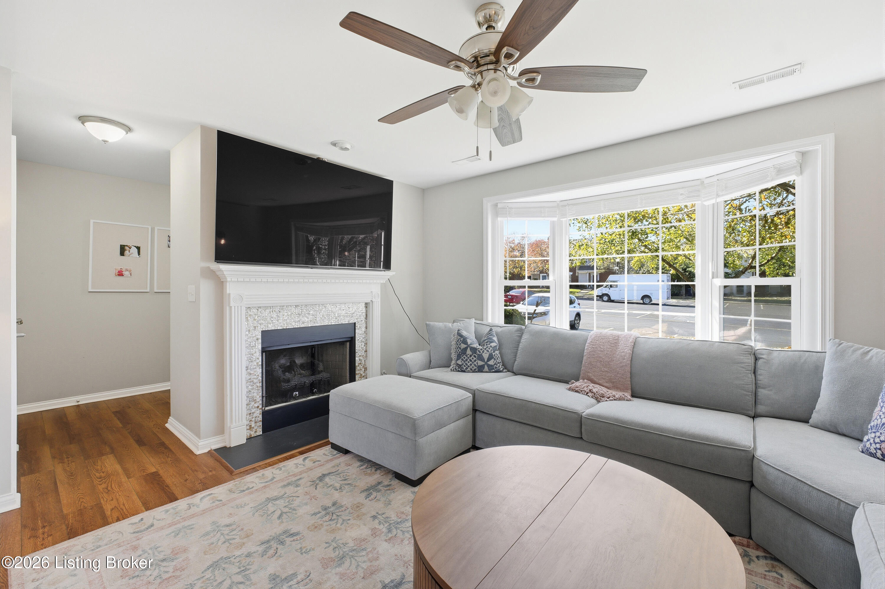 514 Jurich Ct Property Photo 8