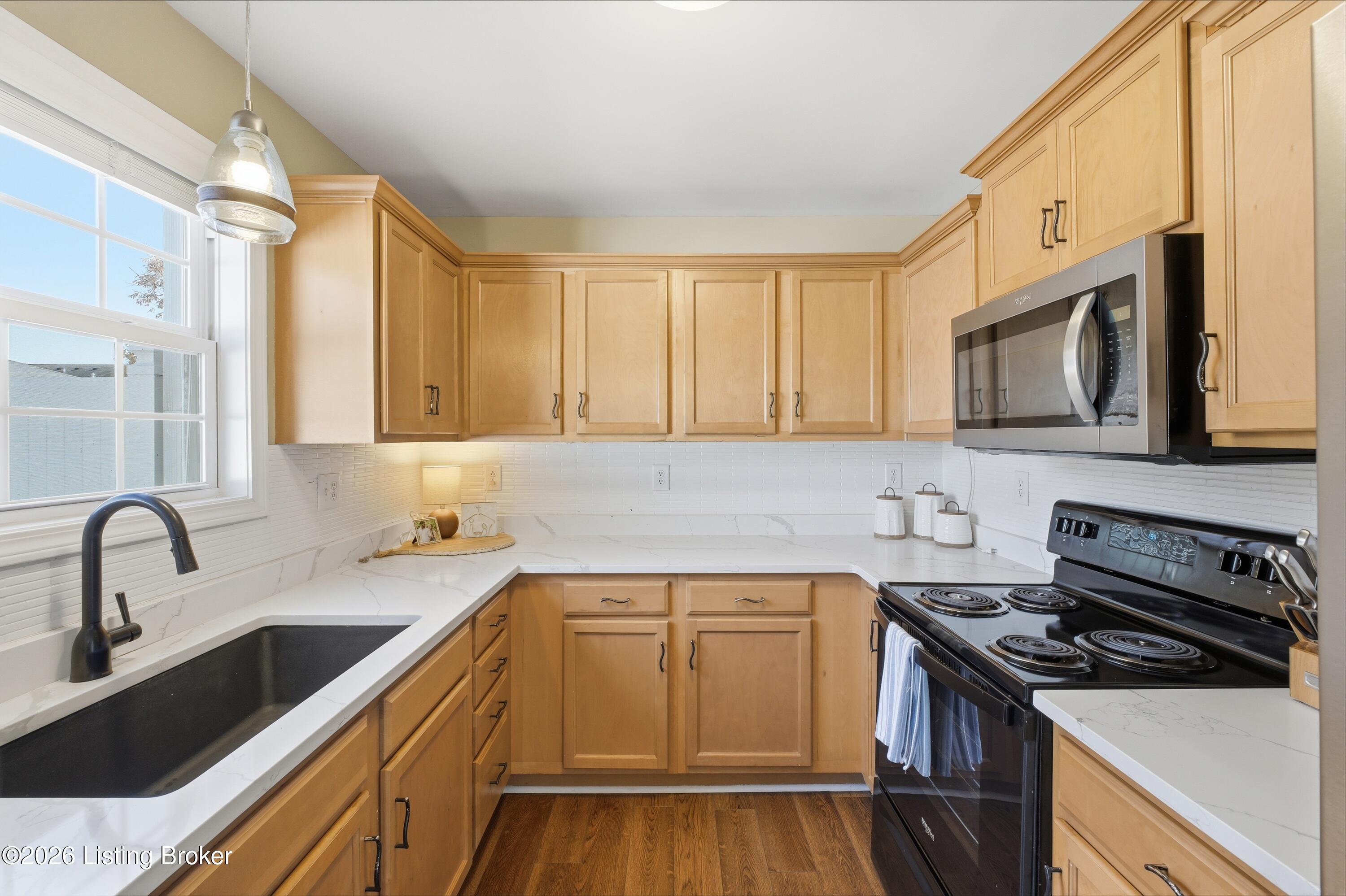 514 Jurich Ct Property Photo 16