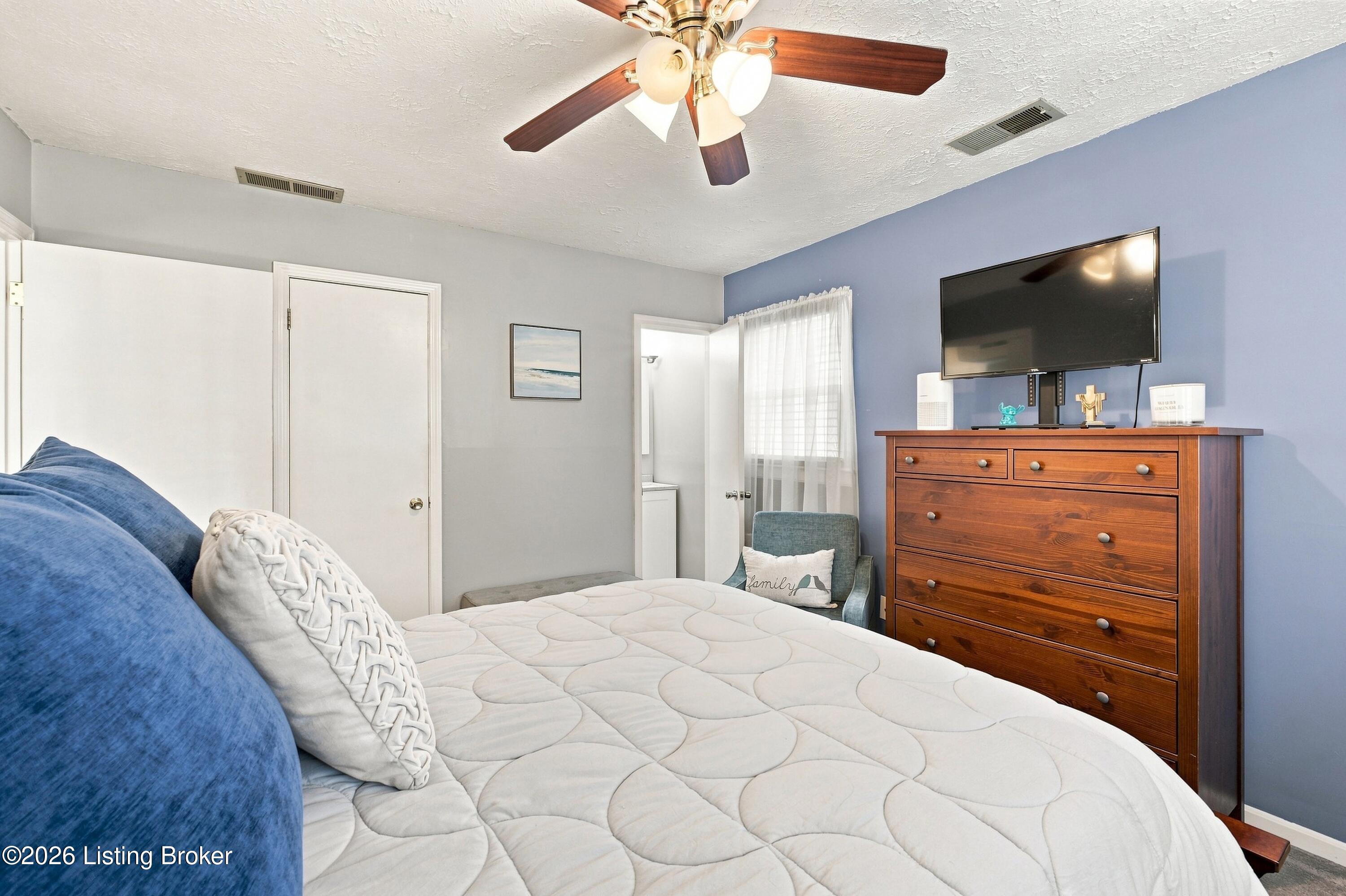 9227 Omar Khayyam Blvd Property Photo 16