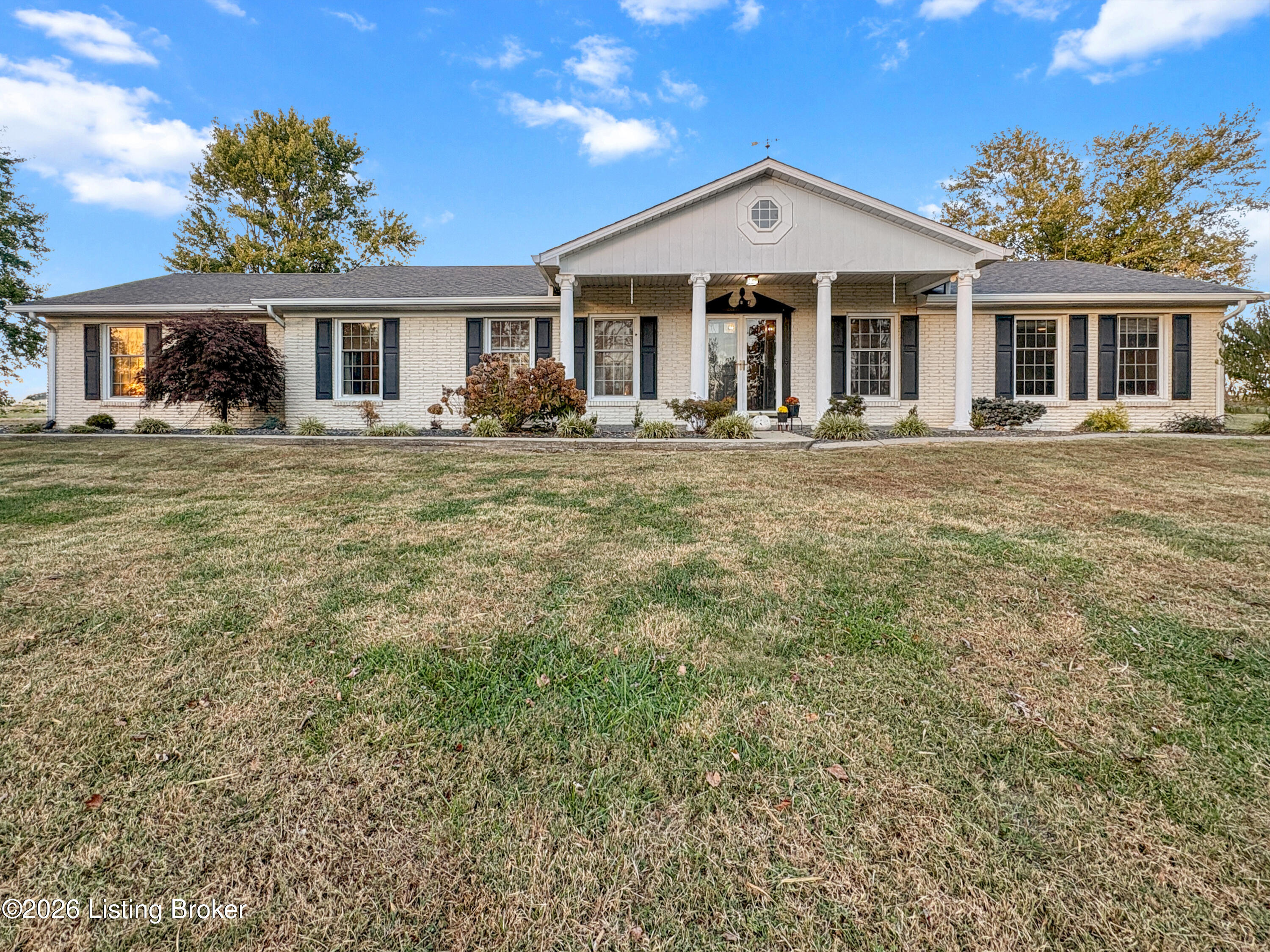 1424 Highway 433 Property Photo 1