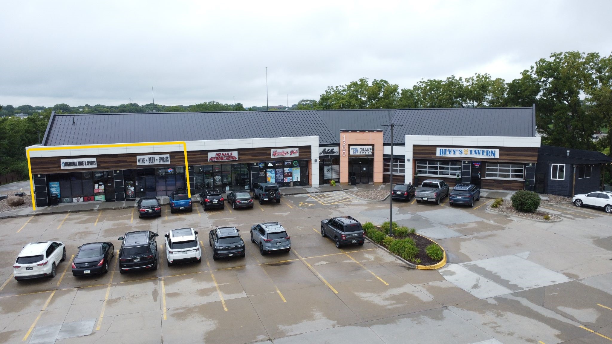 1300 50th Street Property Photo 4