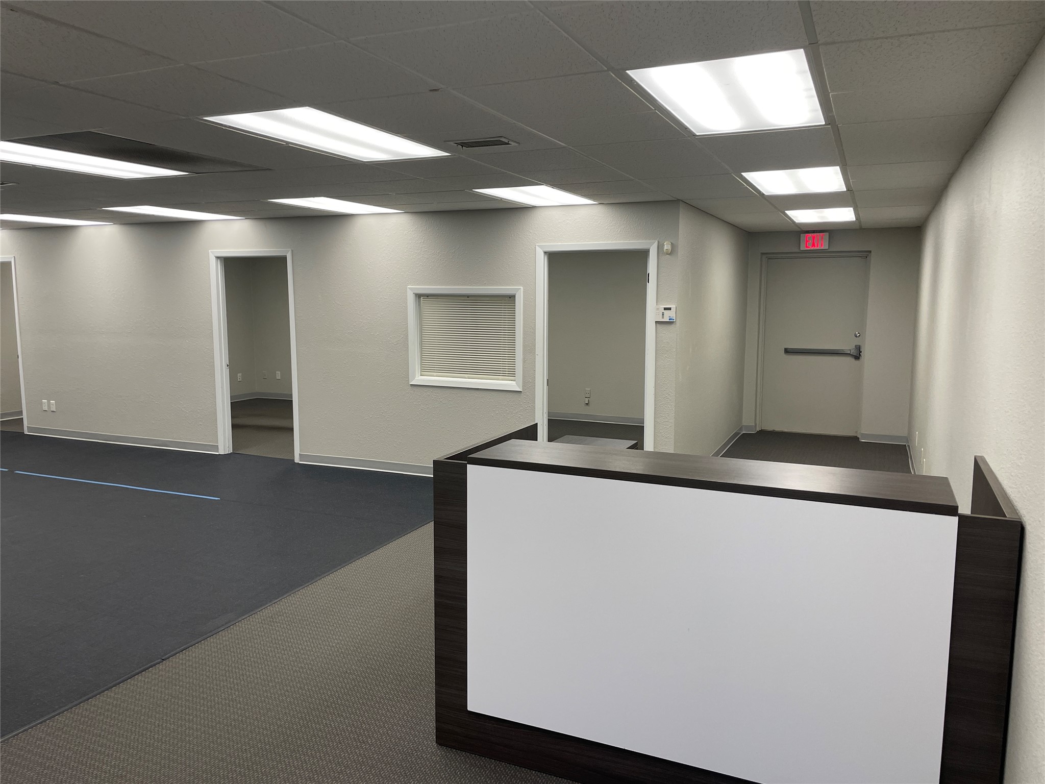 10888 Hickman Road Property Photo 3
