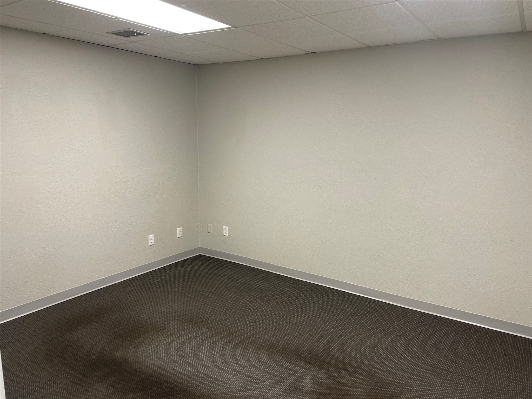10888 Hickman Road Property Photo 8
