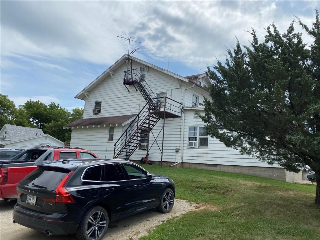 207 NW 2nd Street