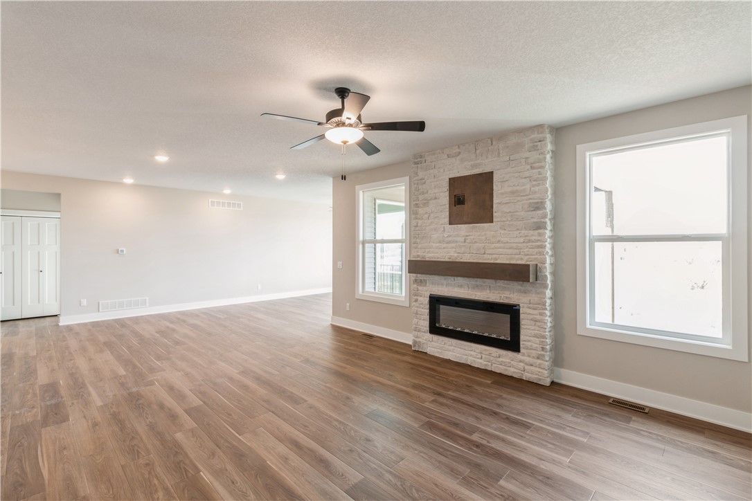 5510 Ne Creek Ridge Drive Property Photo 7
