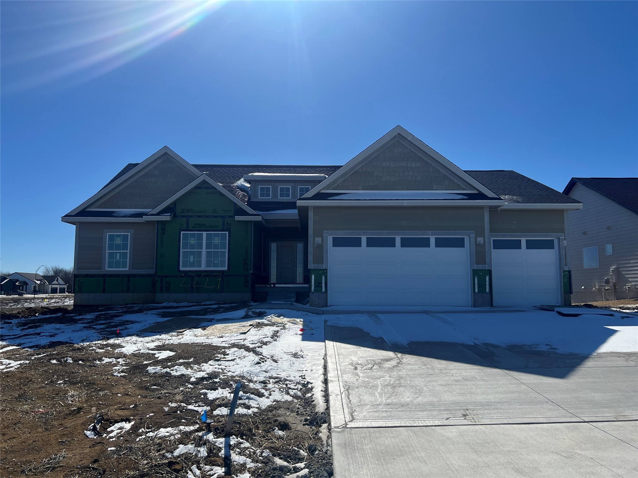 2227 Green Leaf Circle Property Photo 1