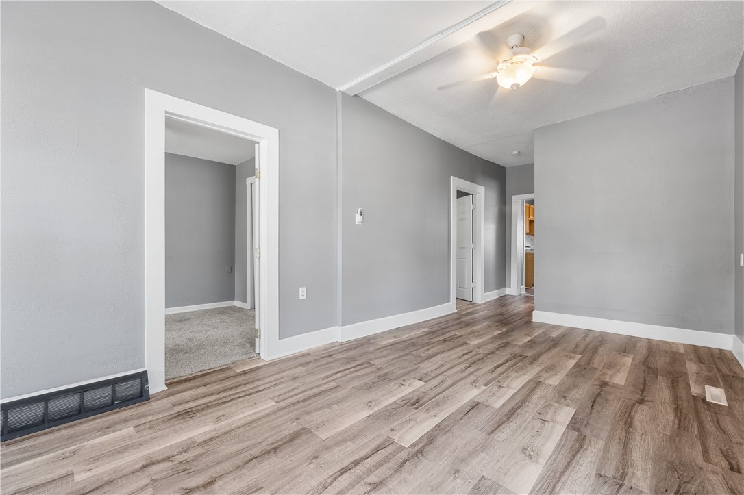 1021 9th Street Se Property Photo 5