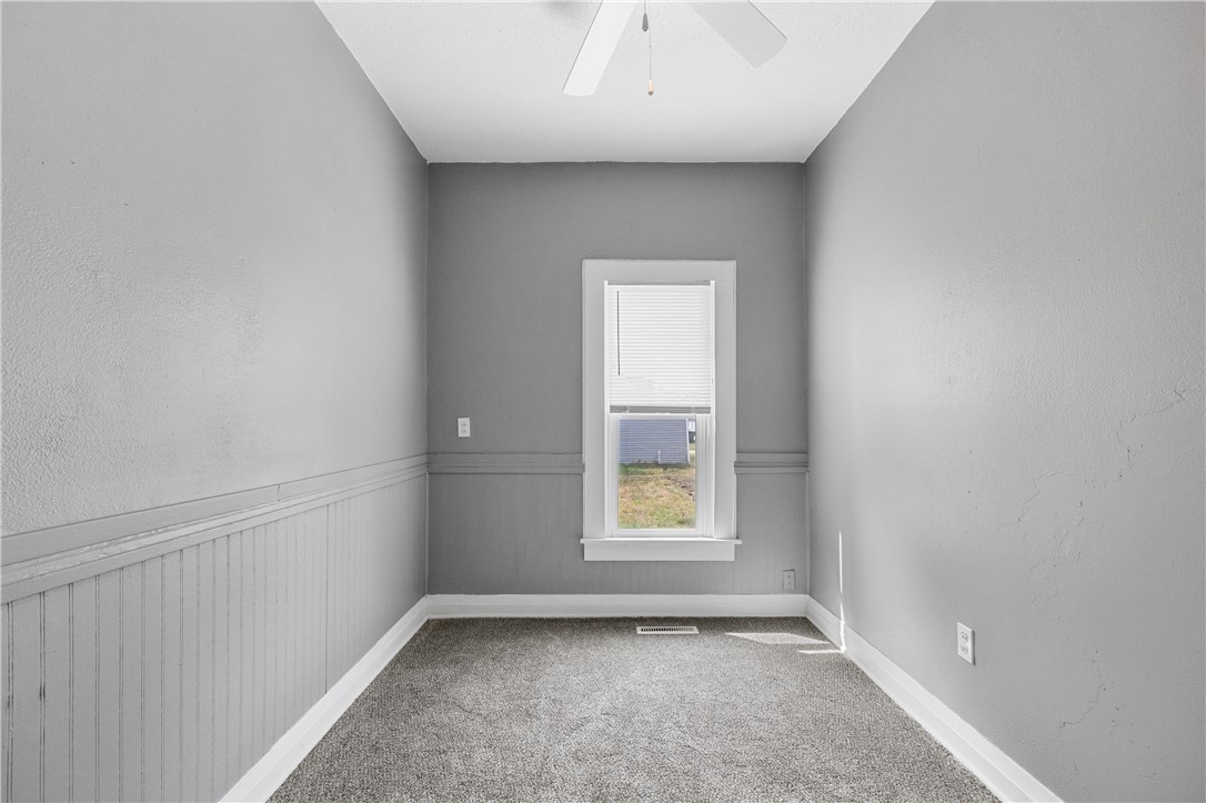 1021 9th Street Se Property Photo 12