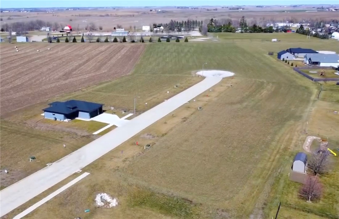 305 Willow Street Property Photo 1