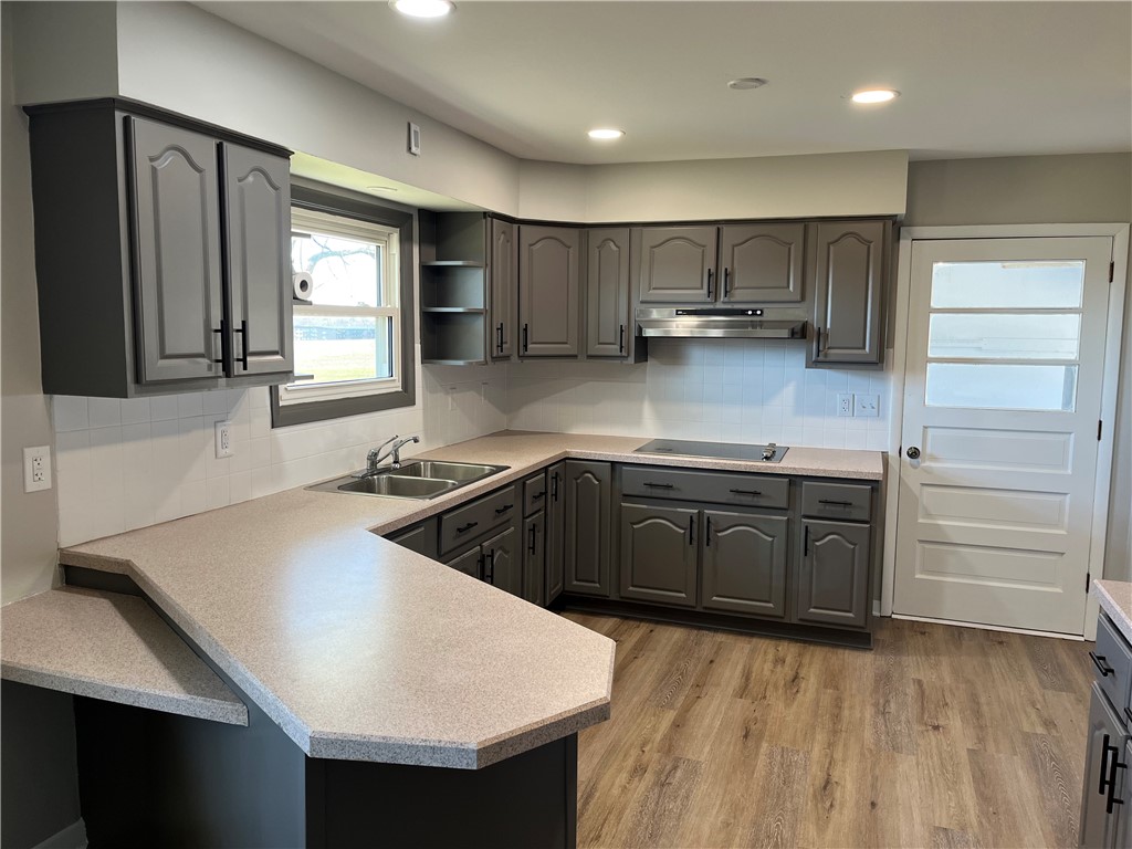 2103 Governor Road Property Photo 2