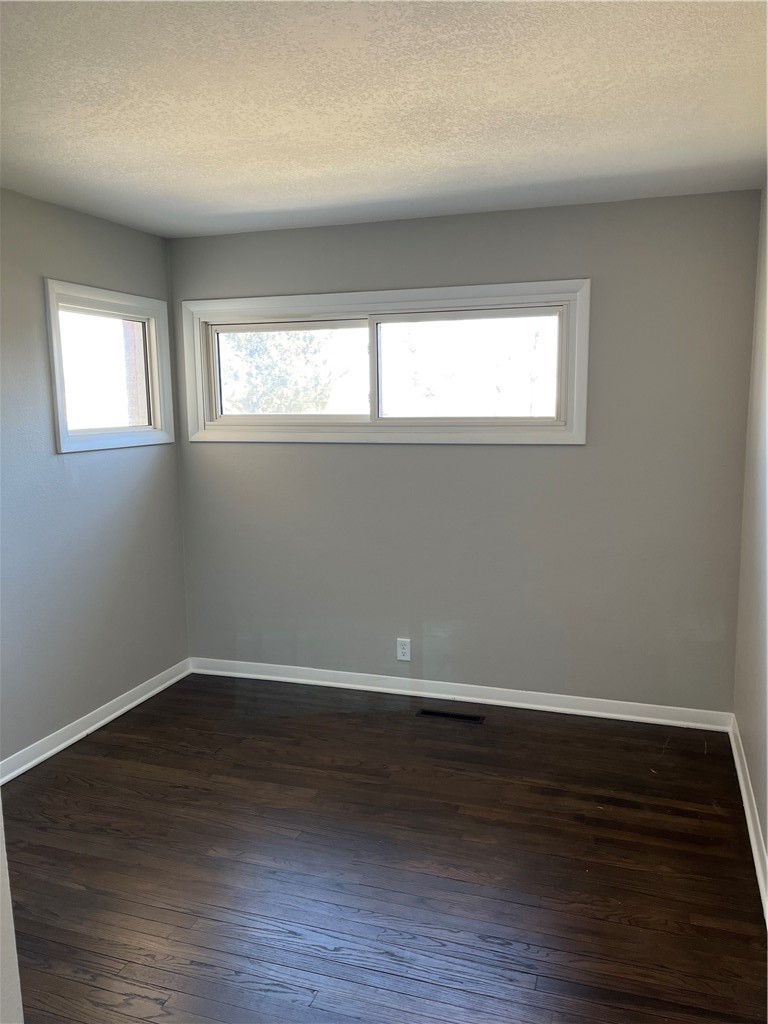 2103 Governor Road Property Photo 6