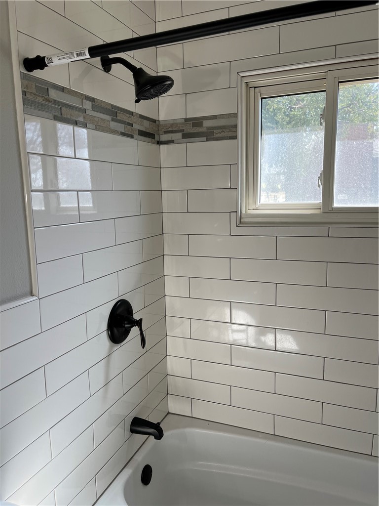 2103 Governor Road Property Photo 9