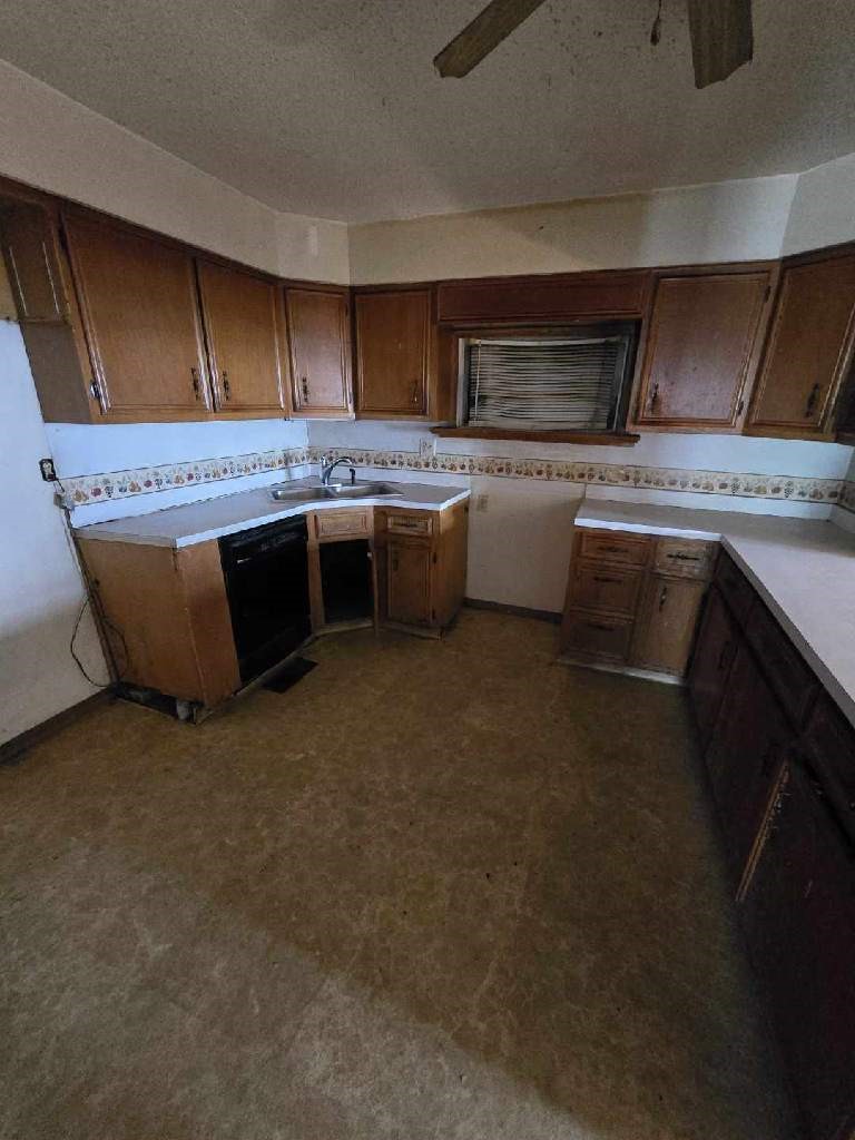 313 N Walnut Street Property Photo 5