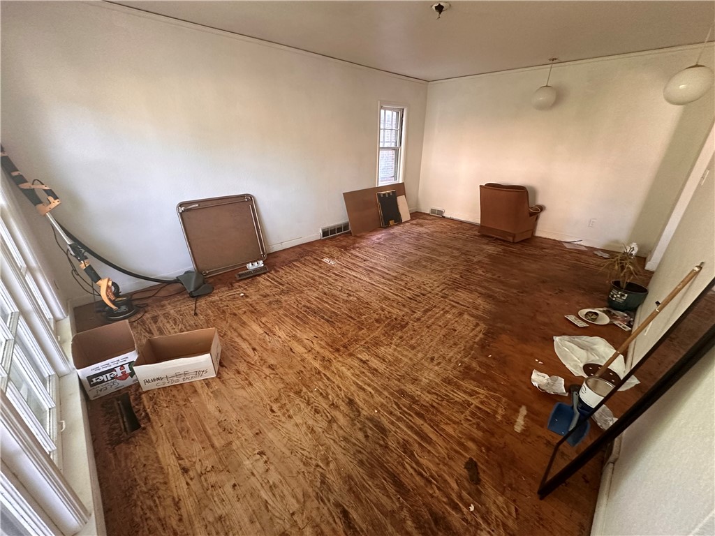1320 66th Street Property Photo