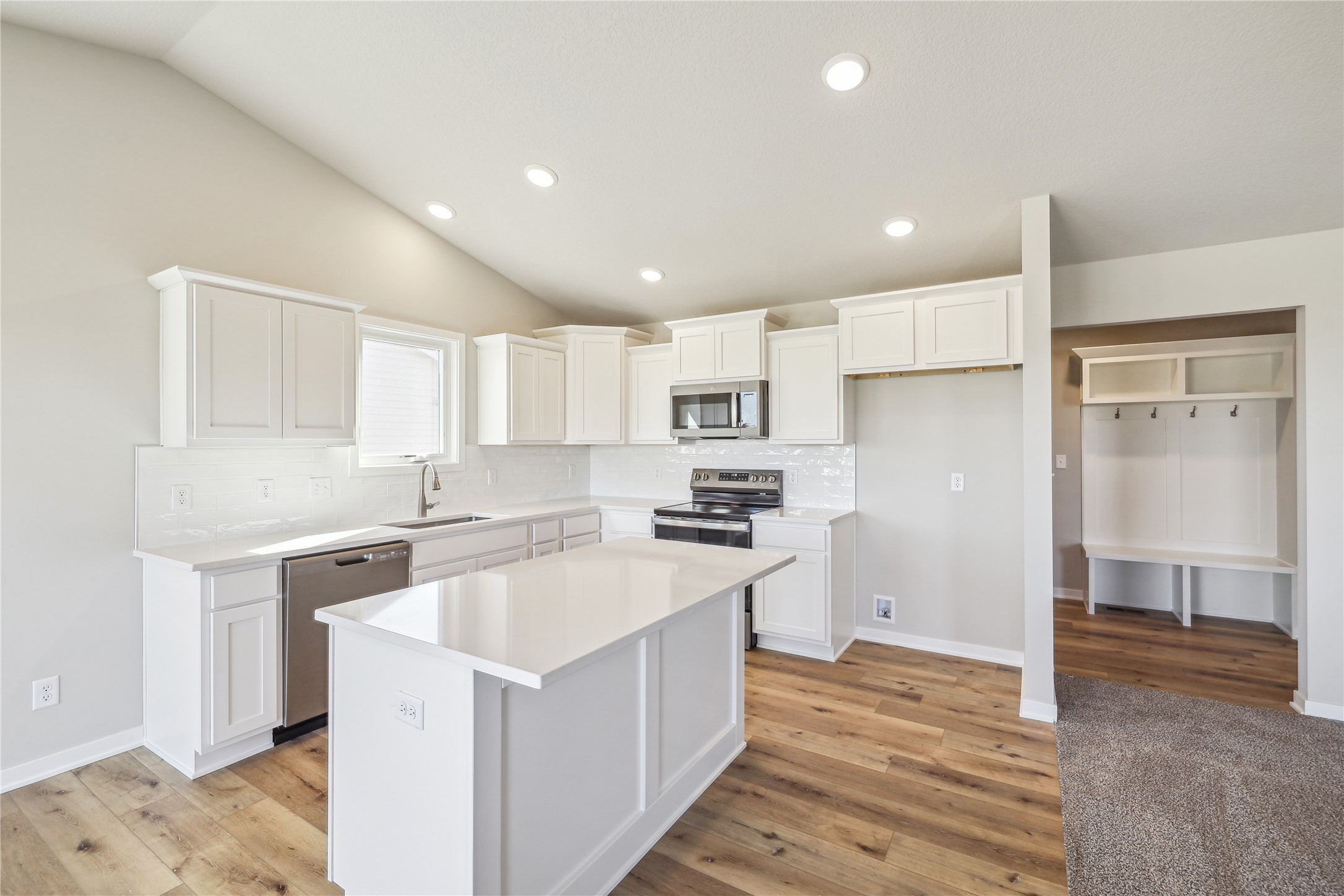 1465 Nw Bull Run Court Property Photo 2