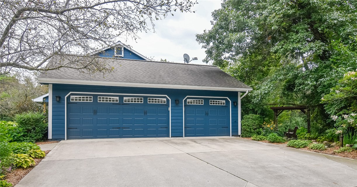 12485 Highway F17 Highway W Property Photo 9