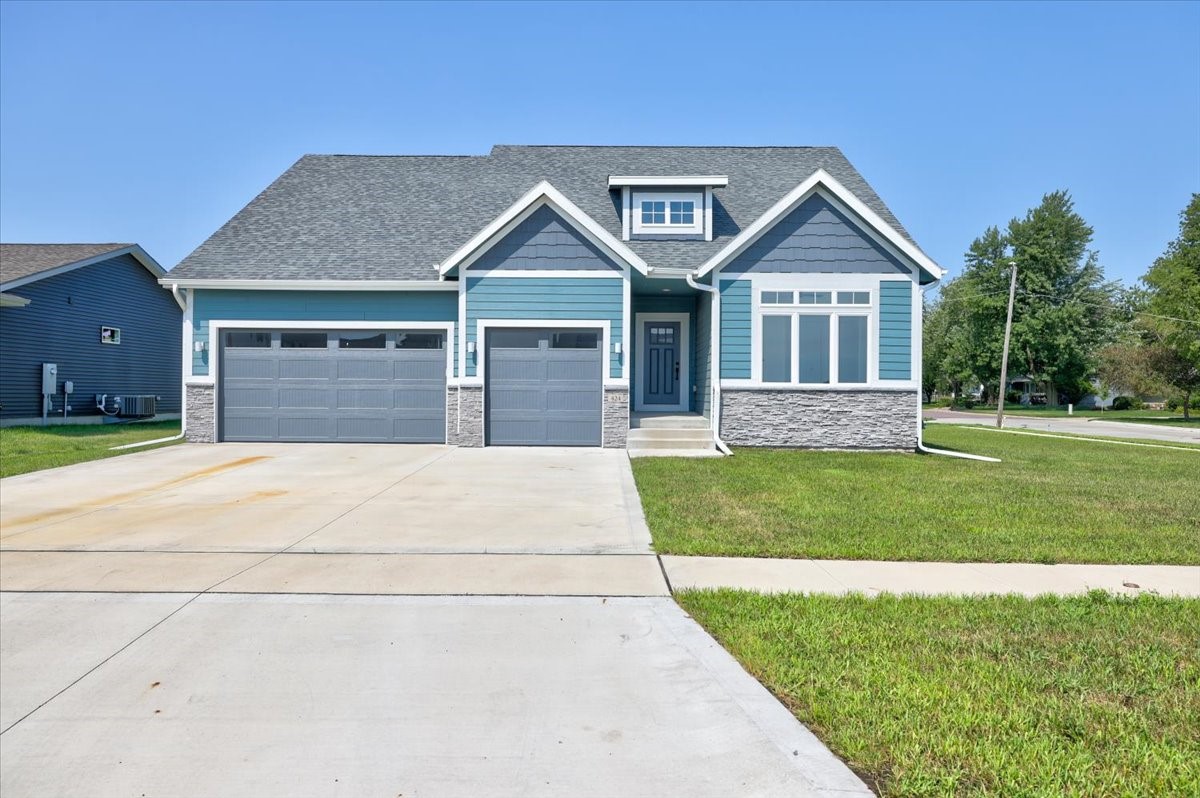424 Springer Court Property Photo