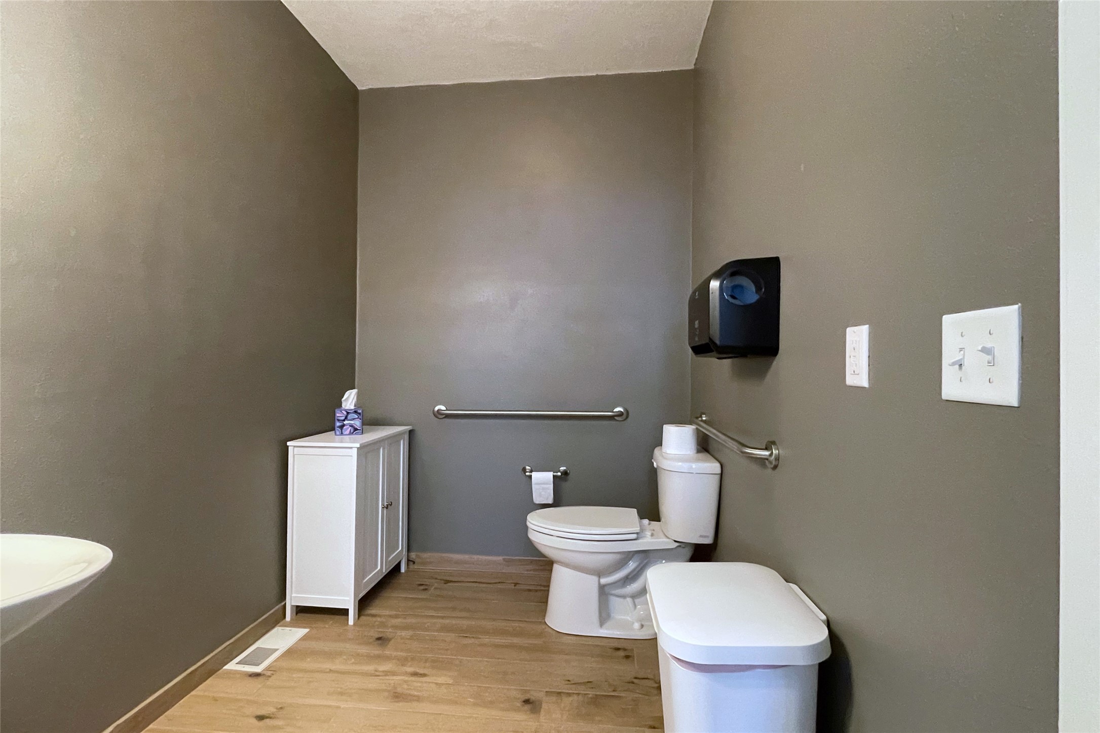 1406 & 1408 Walnut Street Property Photo 16