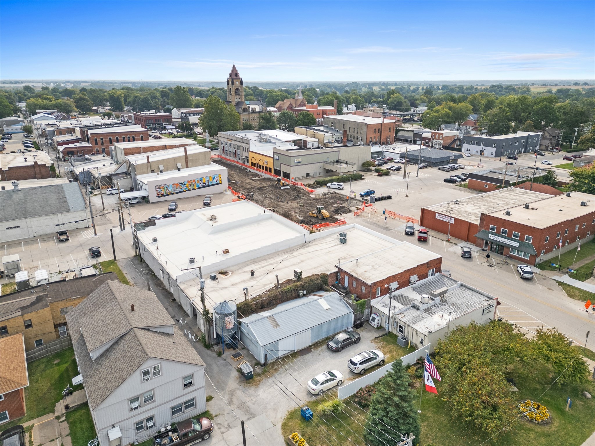 107 & 101 W Main Street Property Photo 4