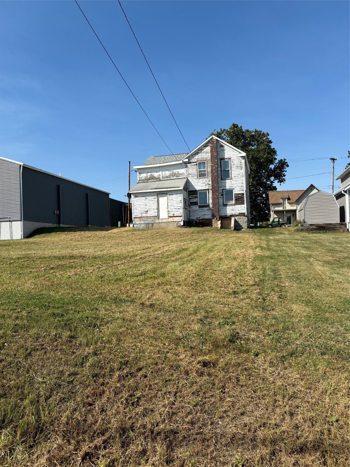 405 Court Street Property Photo 4
