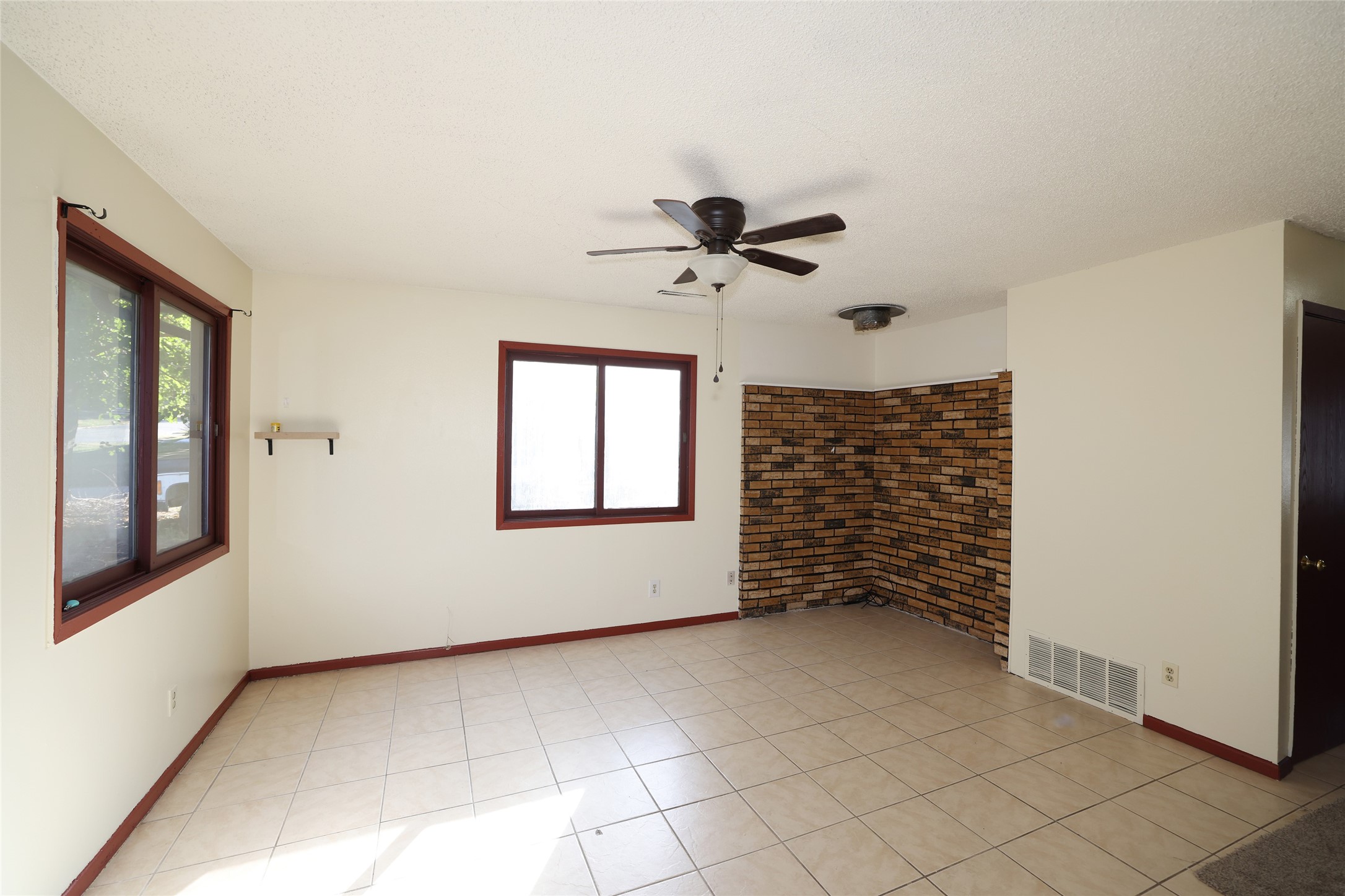 620-622 2nd Street Property Photo 4