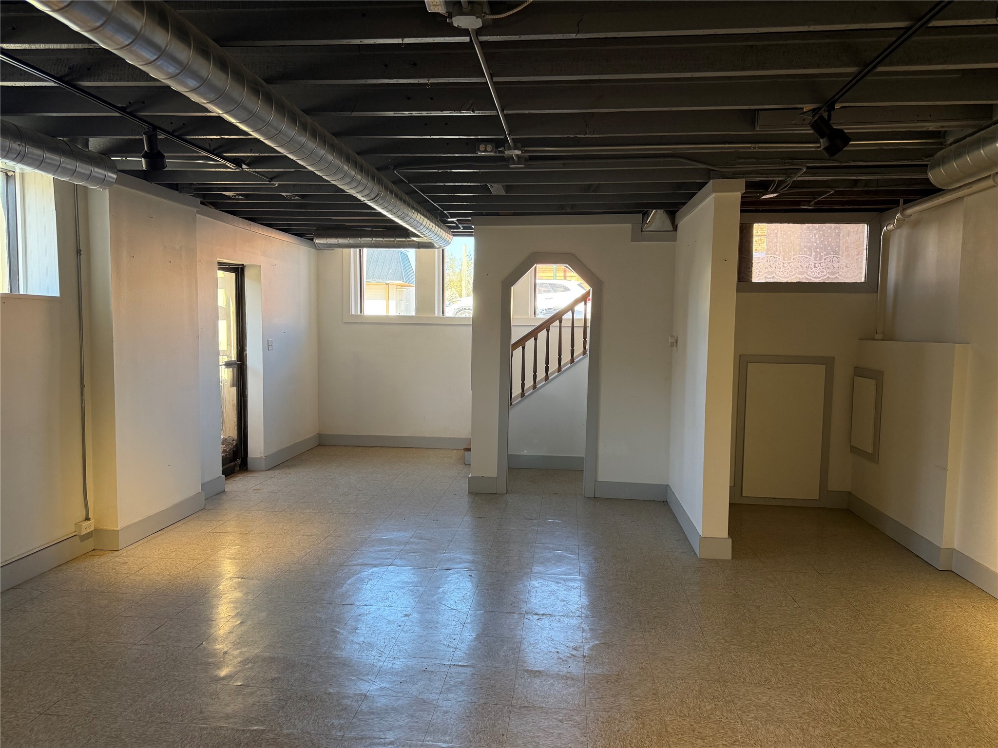111&109 S John Wayne Drive Property Photo 19
