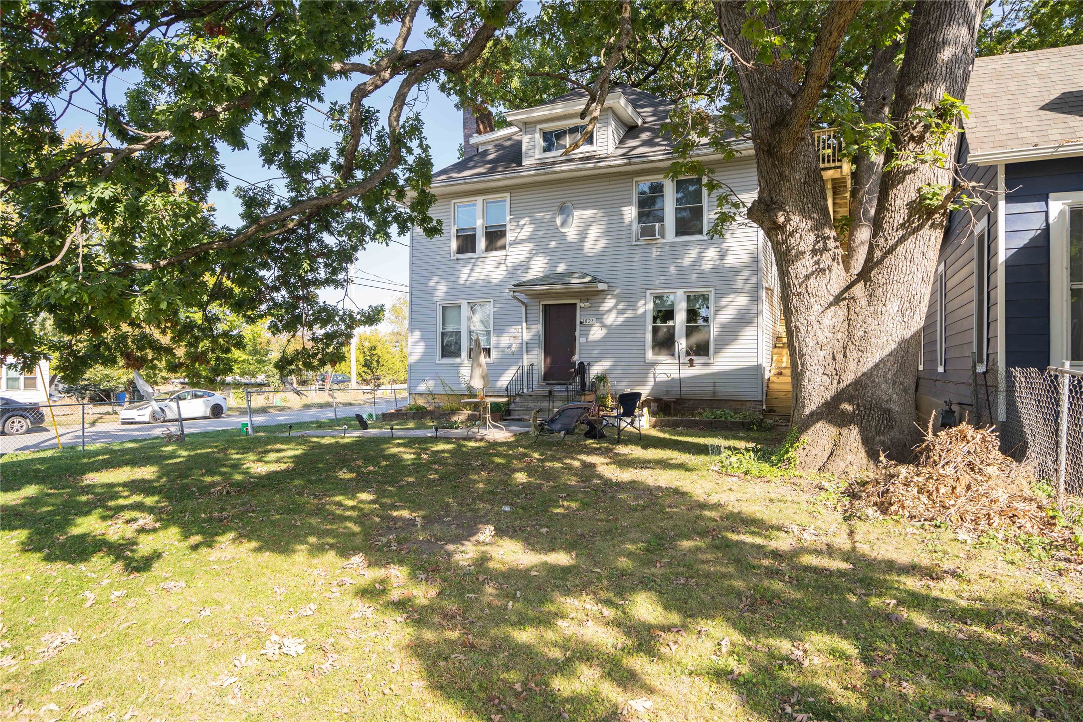 1825 7th Street Property Photo 1