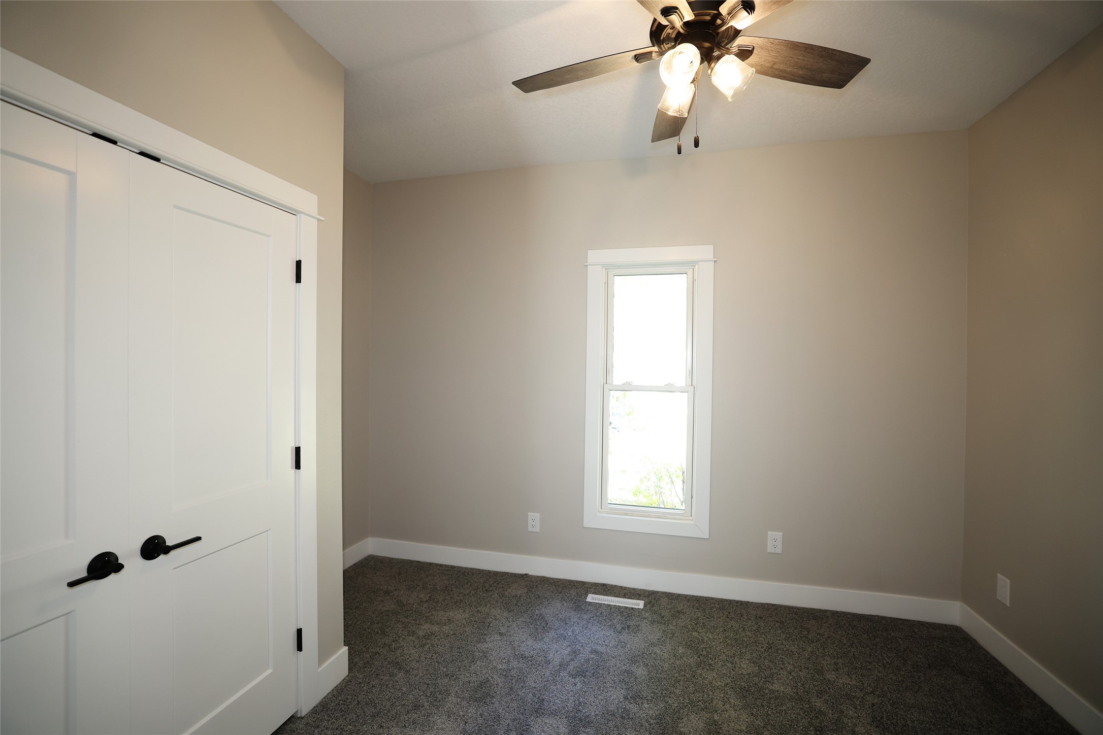 109 Cedar Street Property Photo 9