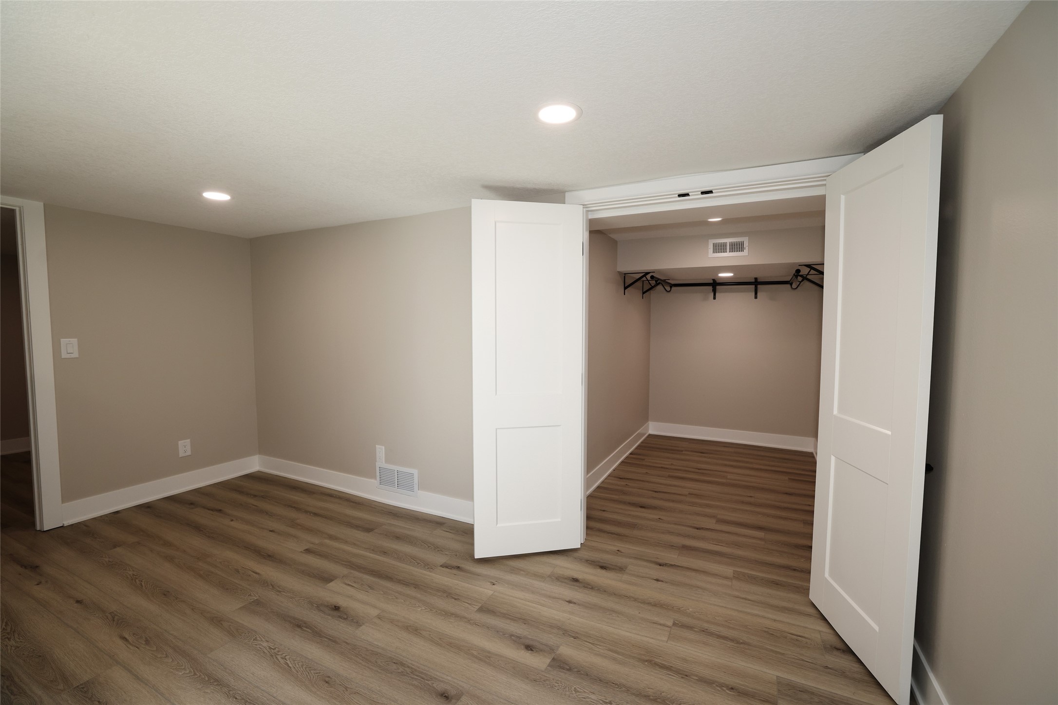 109 Cedar Street Property Photo 16