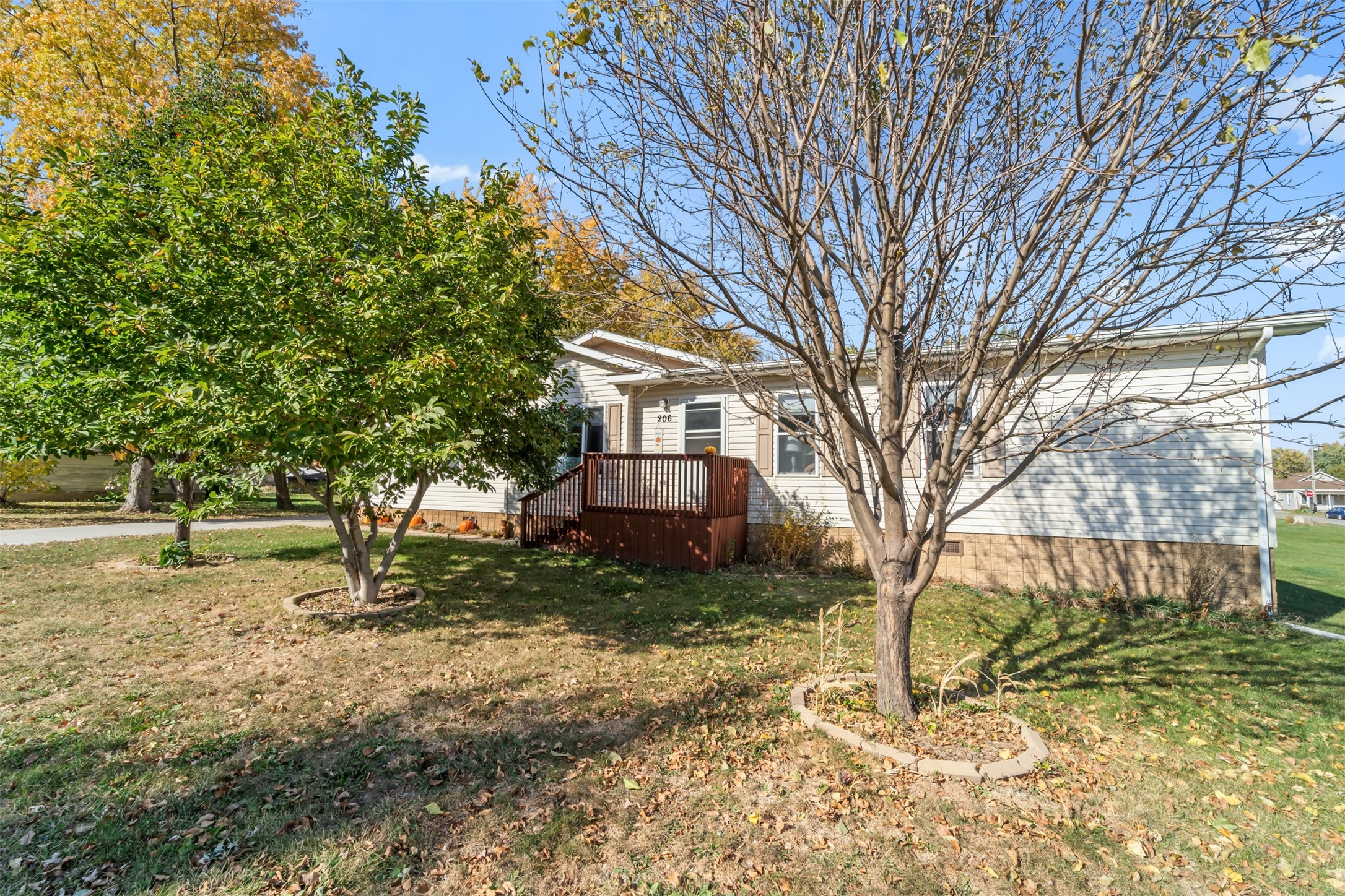 206 & 208 E Minerva Street Property Photo 6
