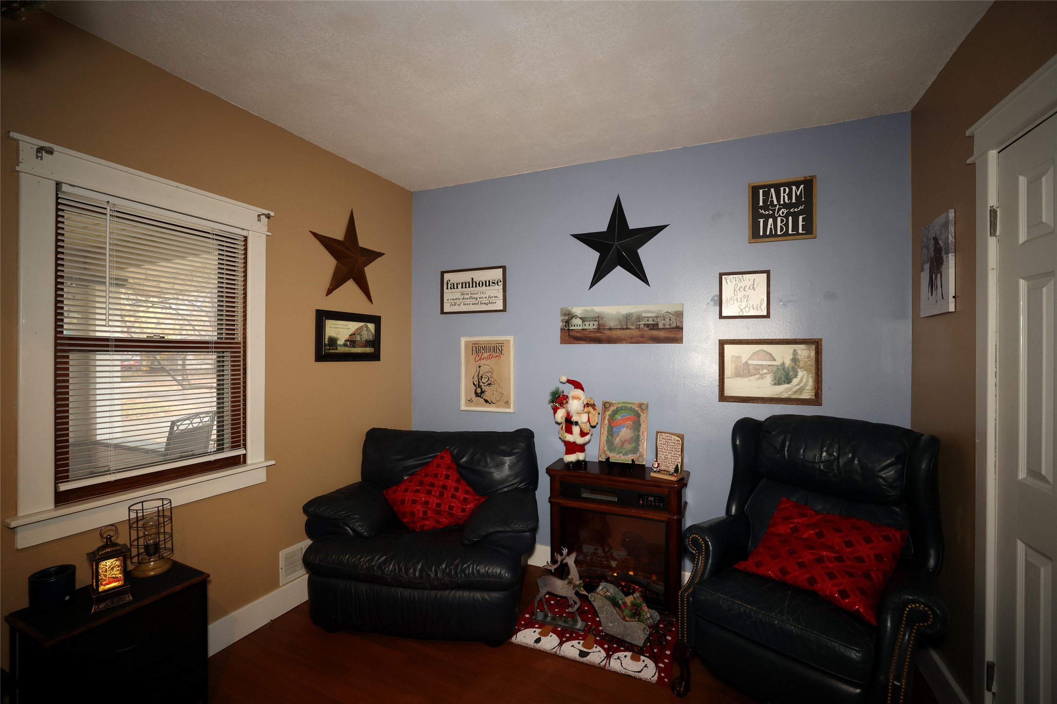 1328 Carroll Street Property Photo 5