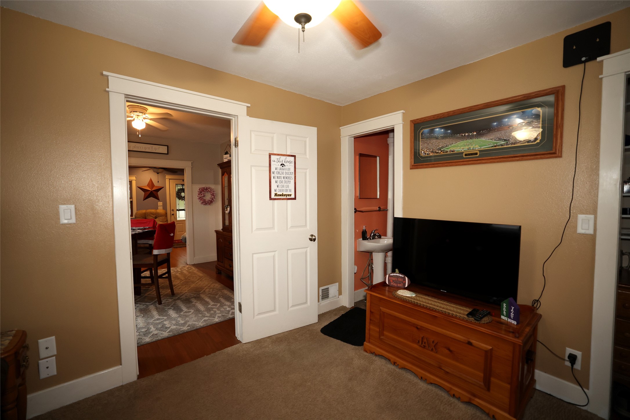 1328 Carroll Street Property Photo 9