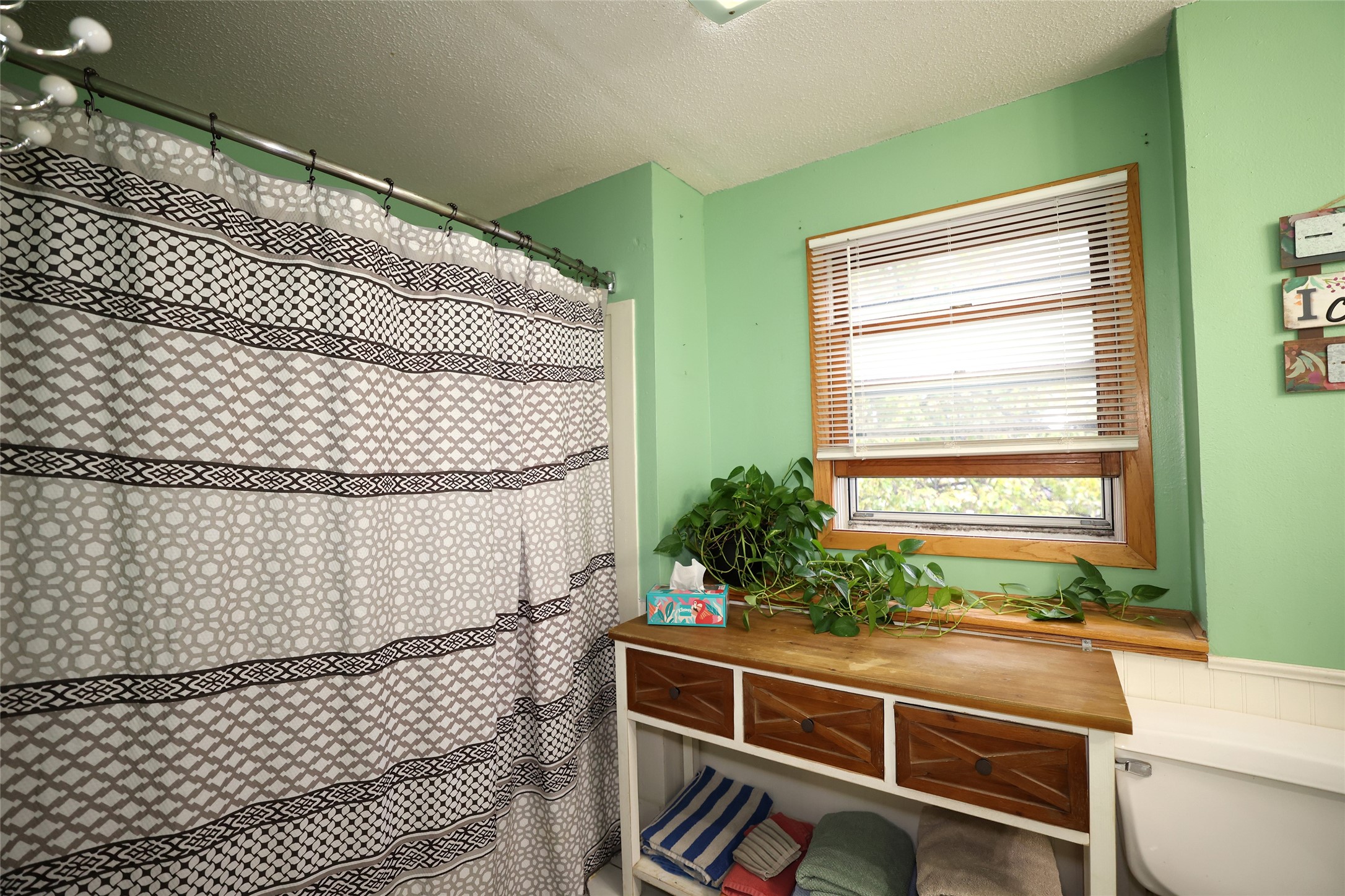 1328 Carroll Street Property Photo 16