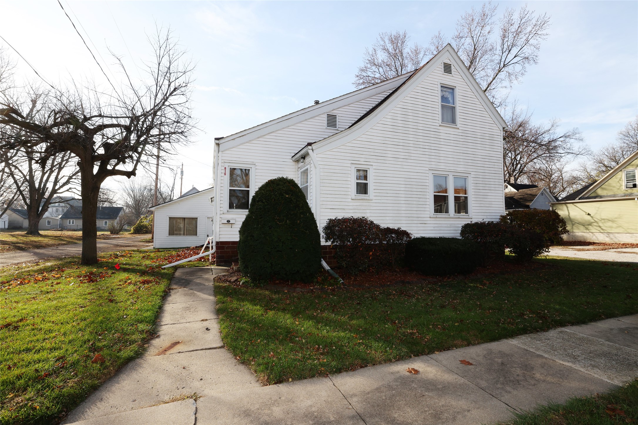816 15th Street Property Photo 1
