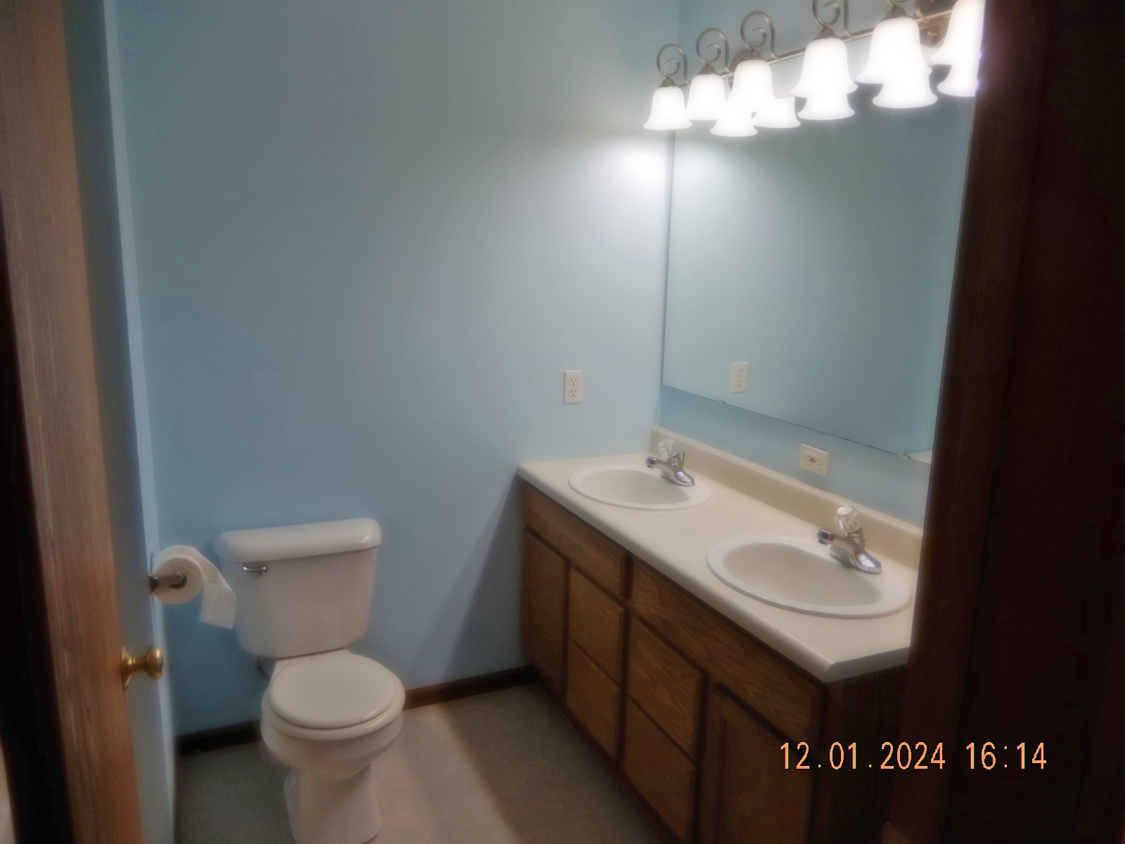 402 Knotts First Street Property Photo 12