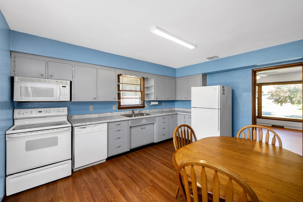 601 S Maple Street Property Photo 10