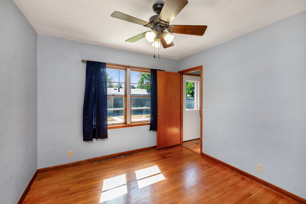601 S Maple Street Property Photo 15
