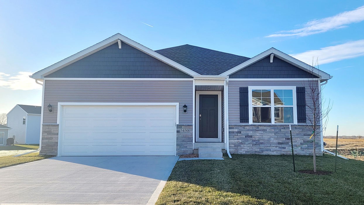 1223 Ne Deerfield Drive Property Photo