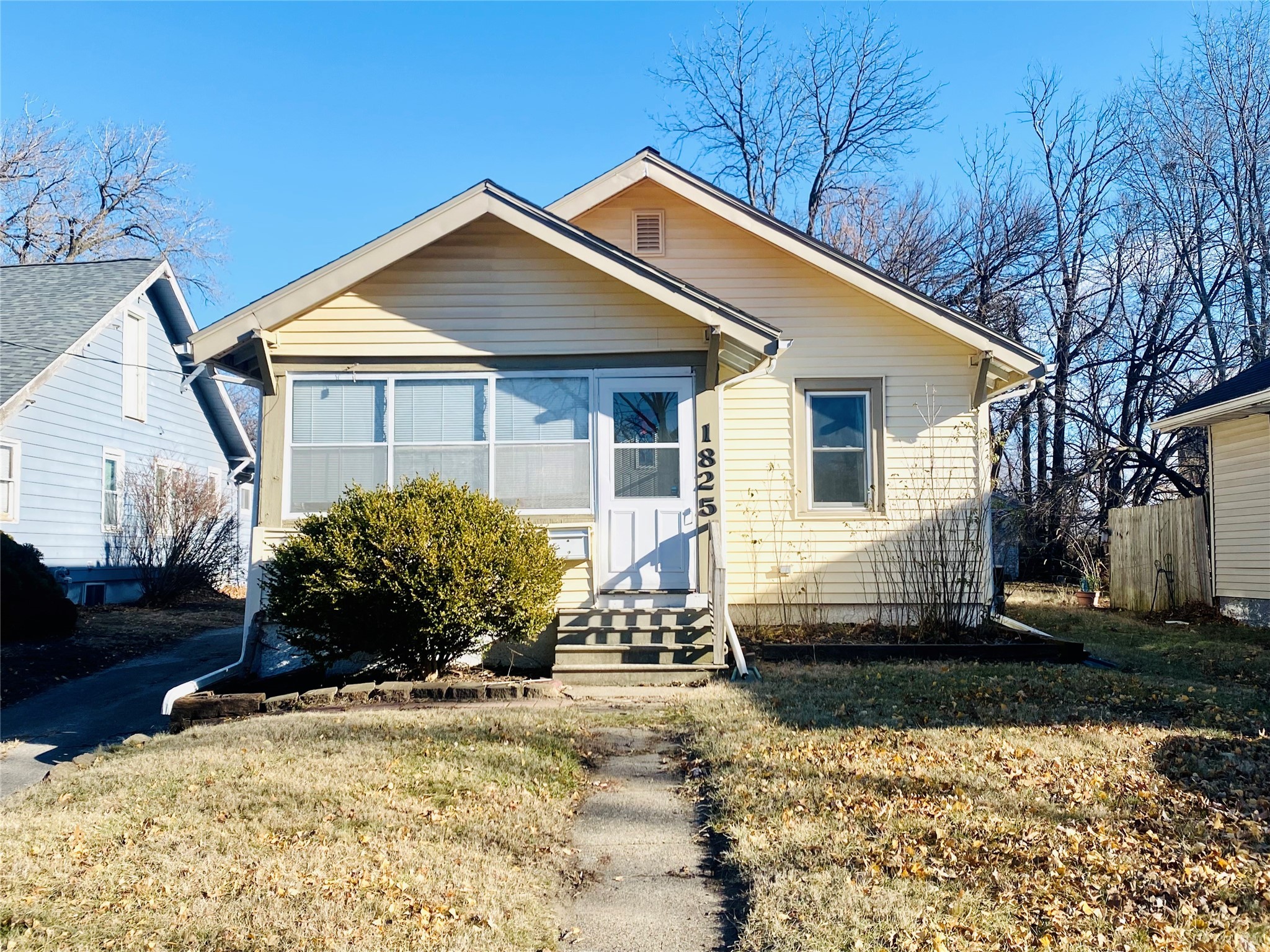 1825 Glenbrook Drive Property Photo 1