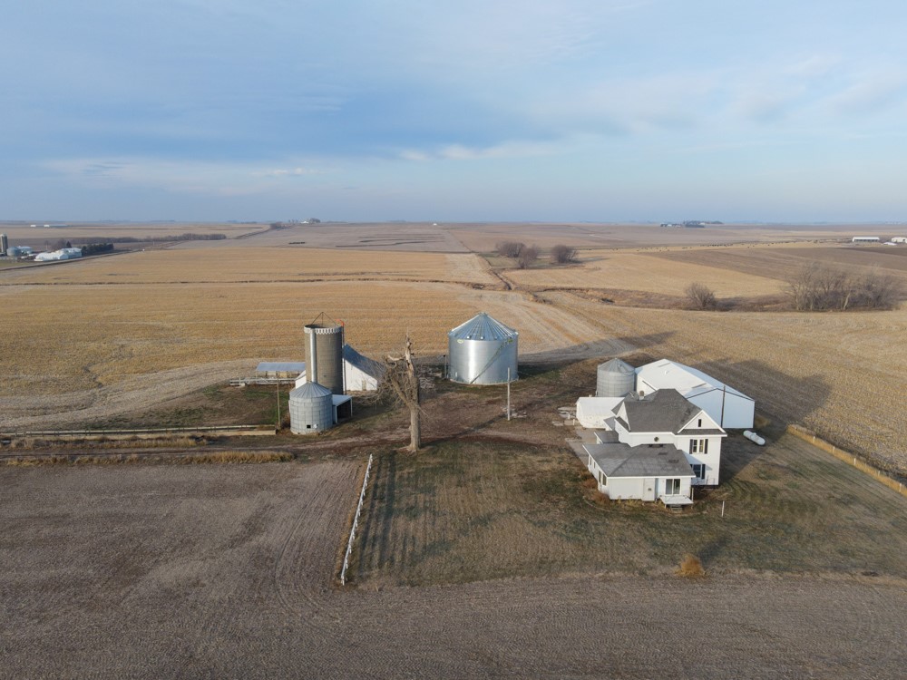 247 560th Street Property Photo 2