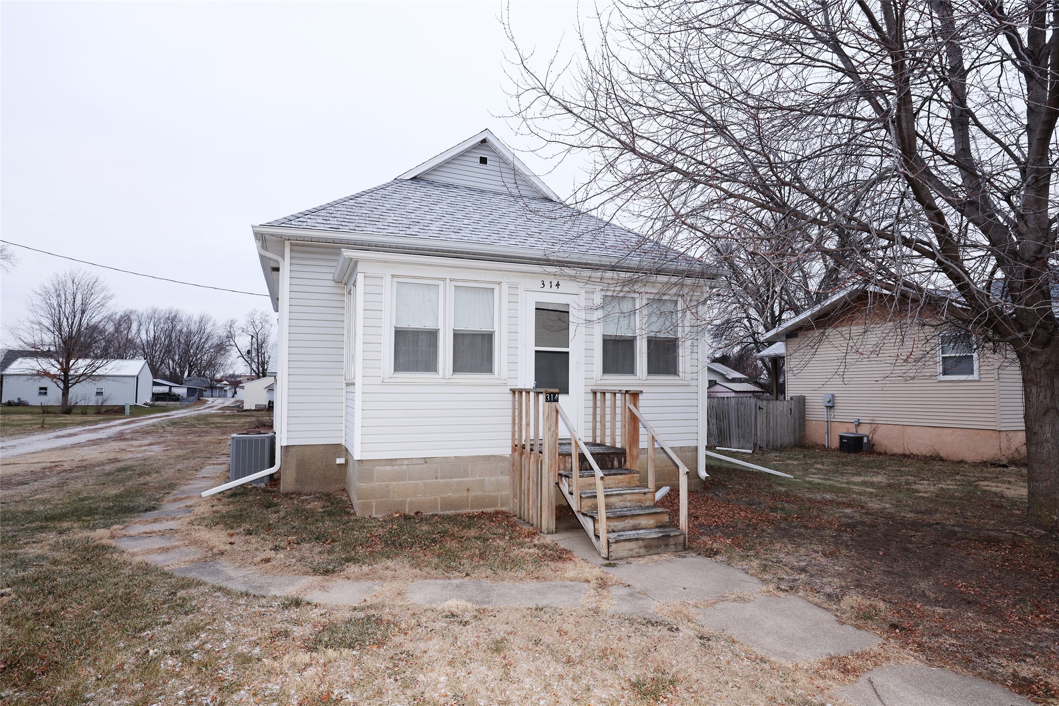 314 N 1st Street Property Photo 1