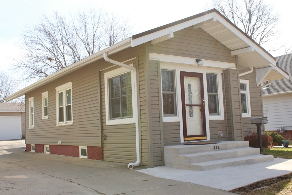 228 S Marshall Street Property Photo 3
