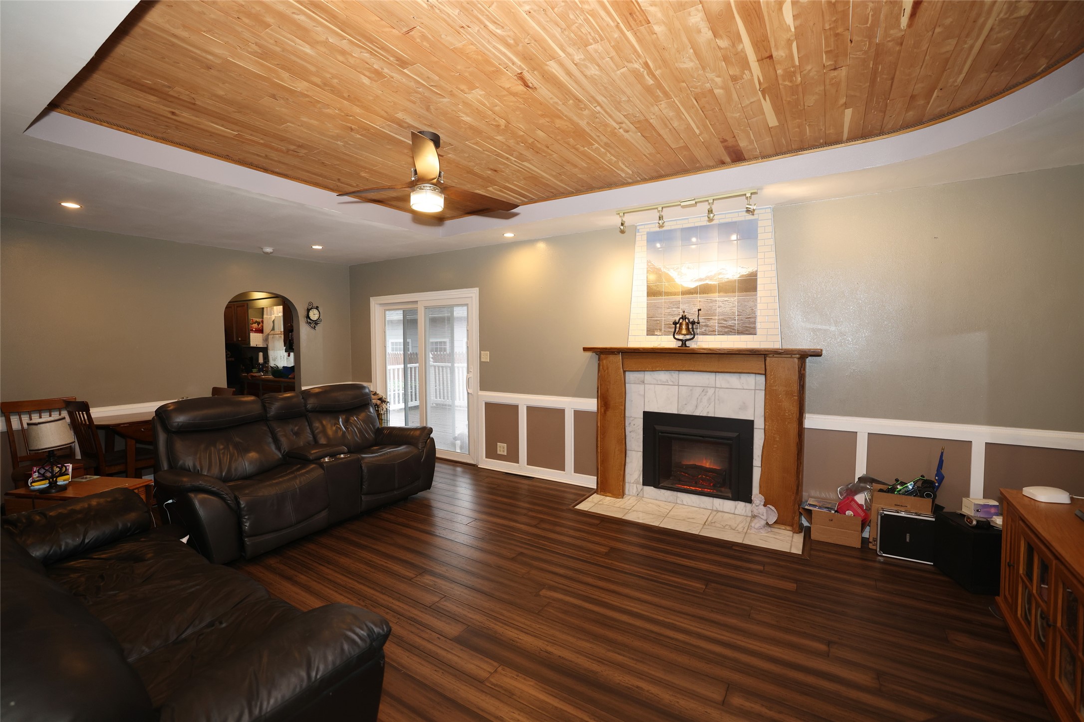 228 S Marshall Street Property Photo 7