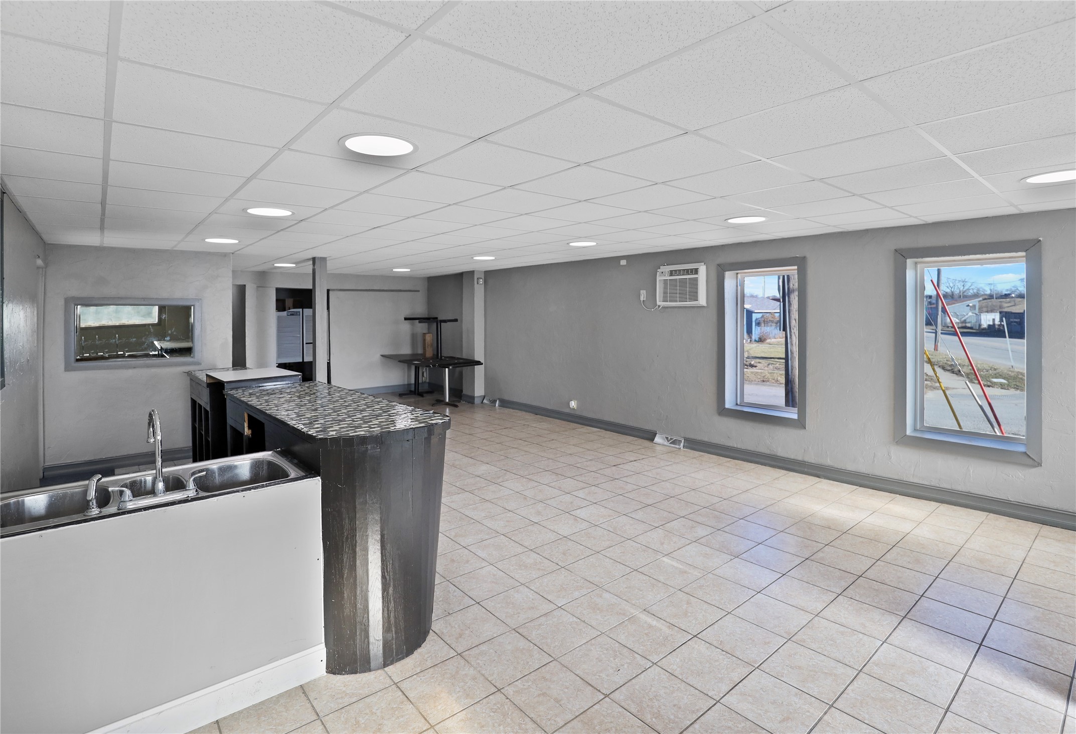 1850 Easton Boulevard Property Photo 7