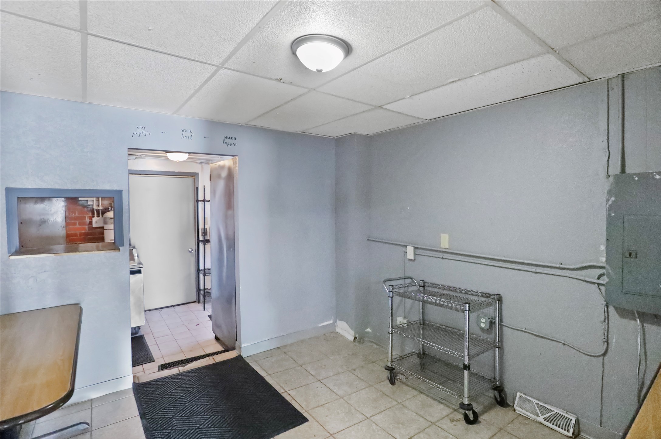 1850 Easton Boulevard Property Photo 11