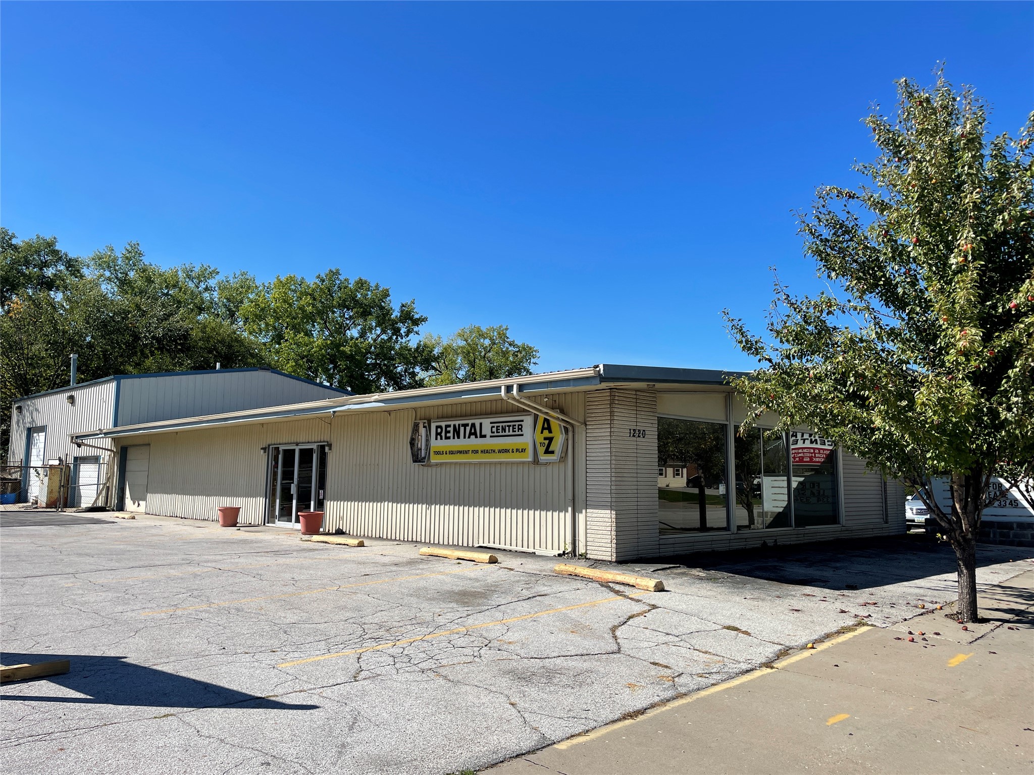 1220 73rd Street Property Photo 1
