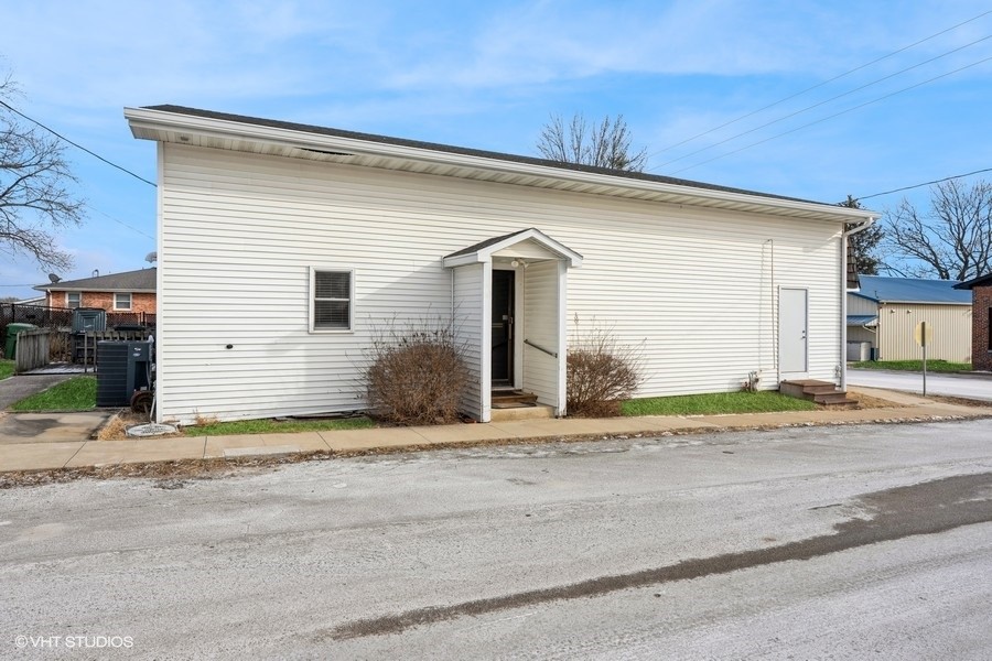395 Iowa Avenue Property Photo 4